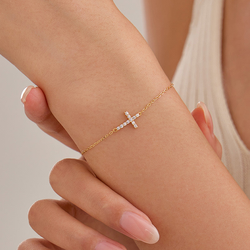 Celestial Radiance Gold-Plated Silver Bracelet with Cross Pendant for Everyday Elegance