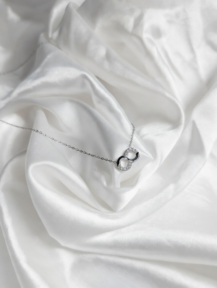 Eternal Twist Necklace – Silver | Bianca's Touch