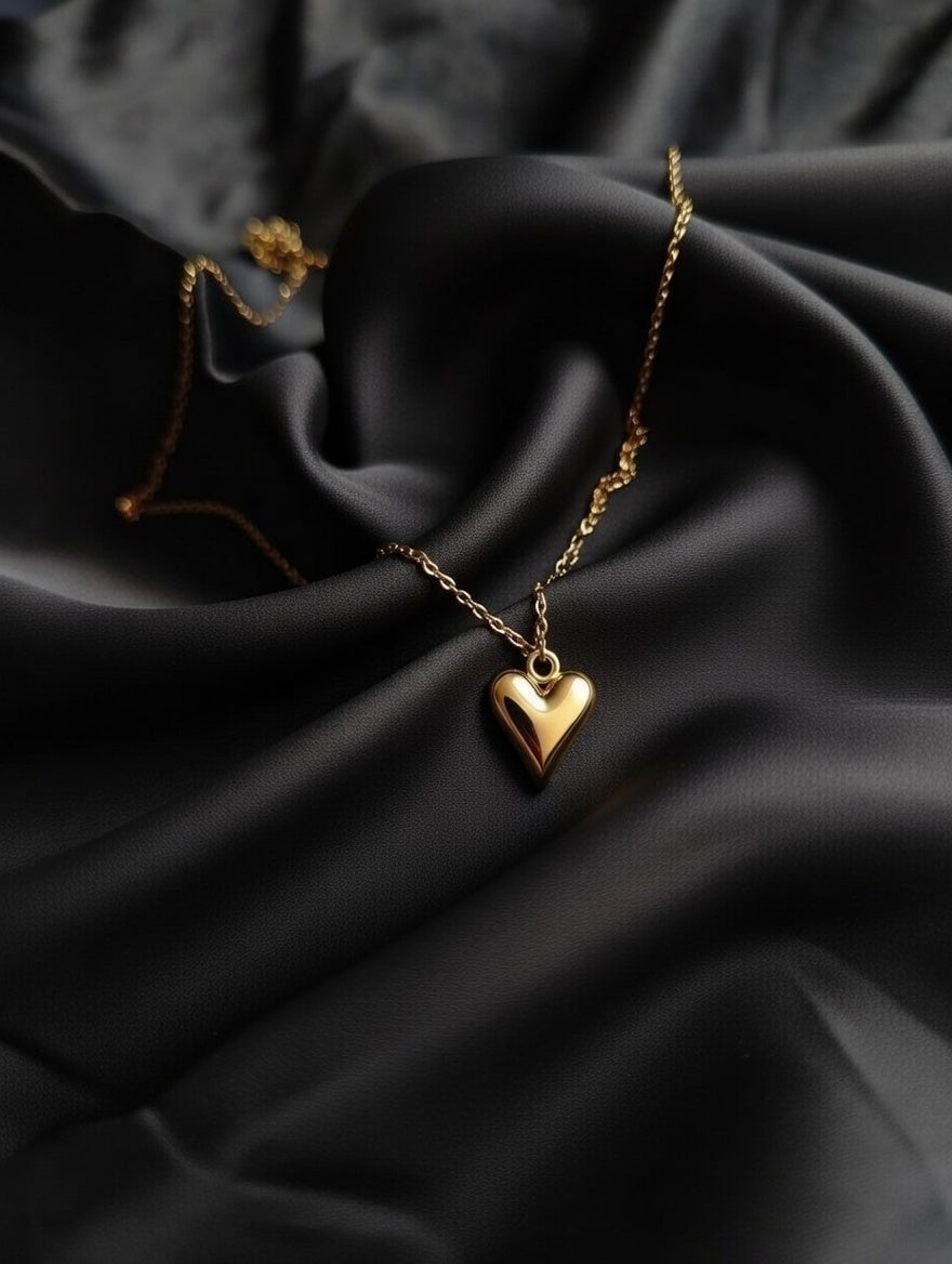 Heartfall Necklace – Gold | Bianca's Touch