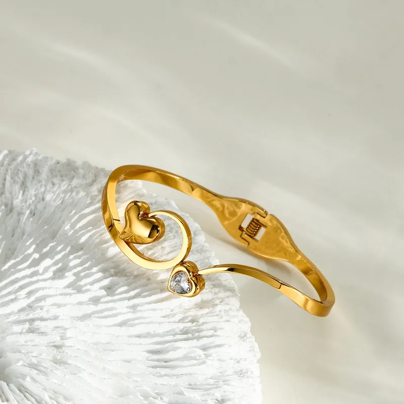 Entwine cuff bracelet - Gold | Bianca's Touch